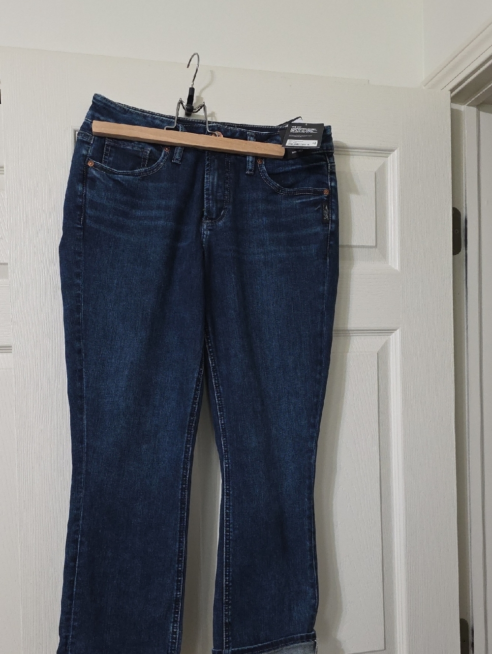 Silver Jeans Dark Blue Crop